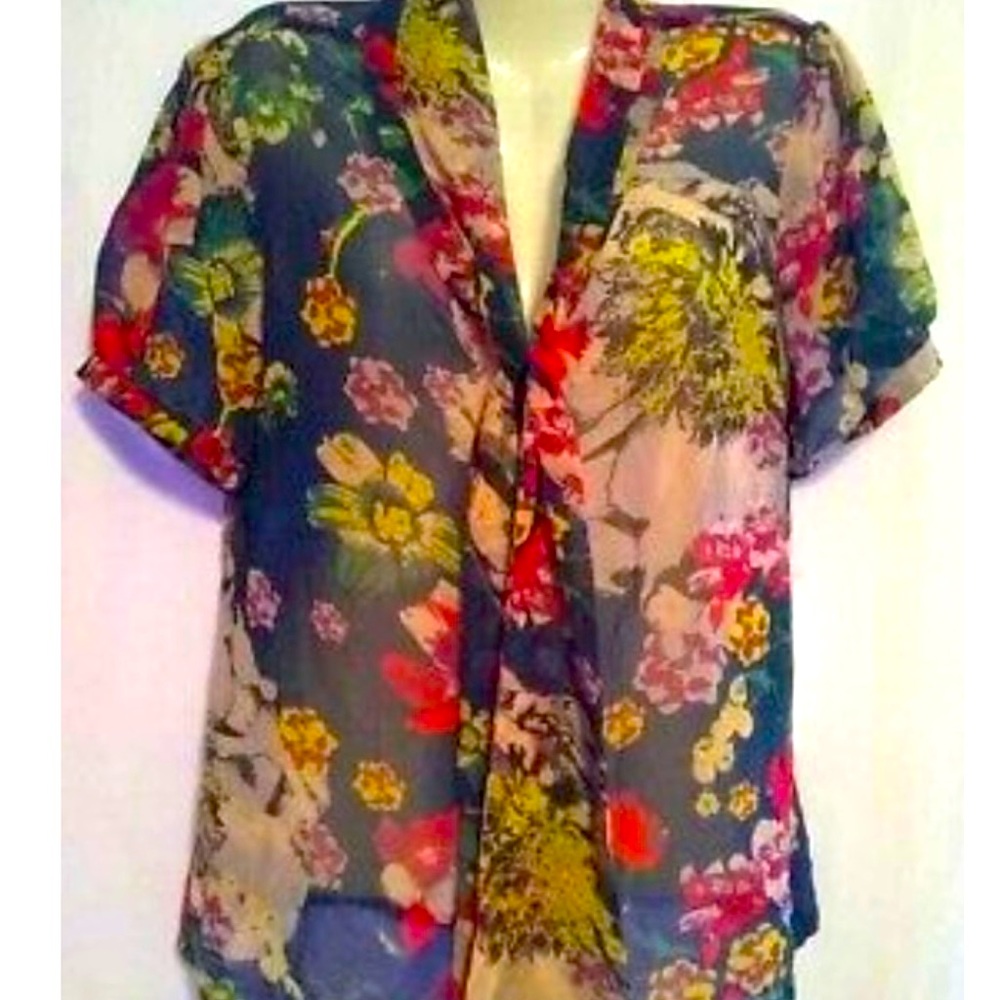 Go International Tie Bow Sheer Floral Blouse Size L.